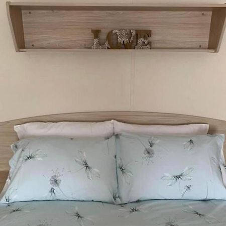 Home From Home Caravan Hire Havens Thorpe Park 克利索普斯 外观 照片