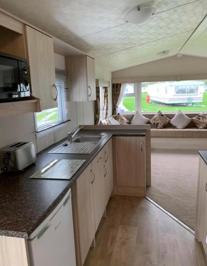 Home From Home Caravan Hire Havens Thorpe Park 克利索普斯 外观 照片